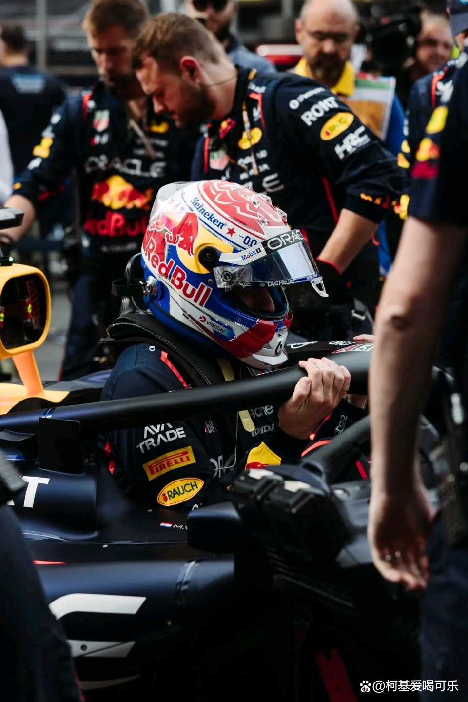 开云体育官网-红牛二队横扫威廉姆斯，维斯塔潘点燃赛场