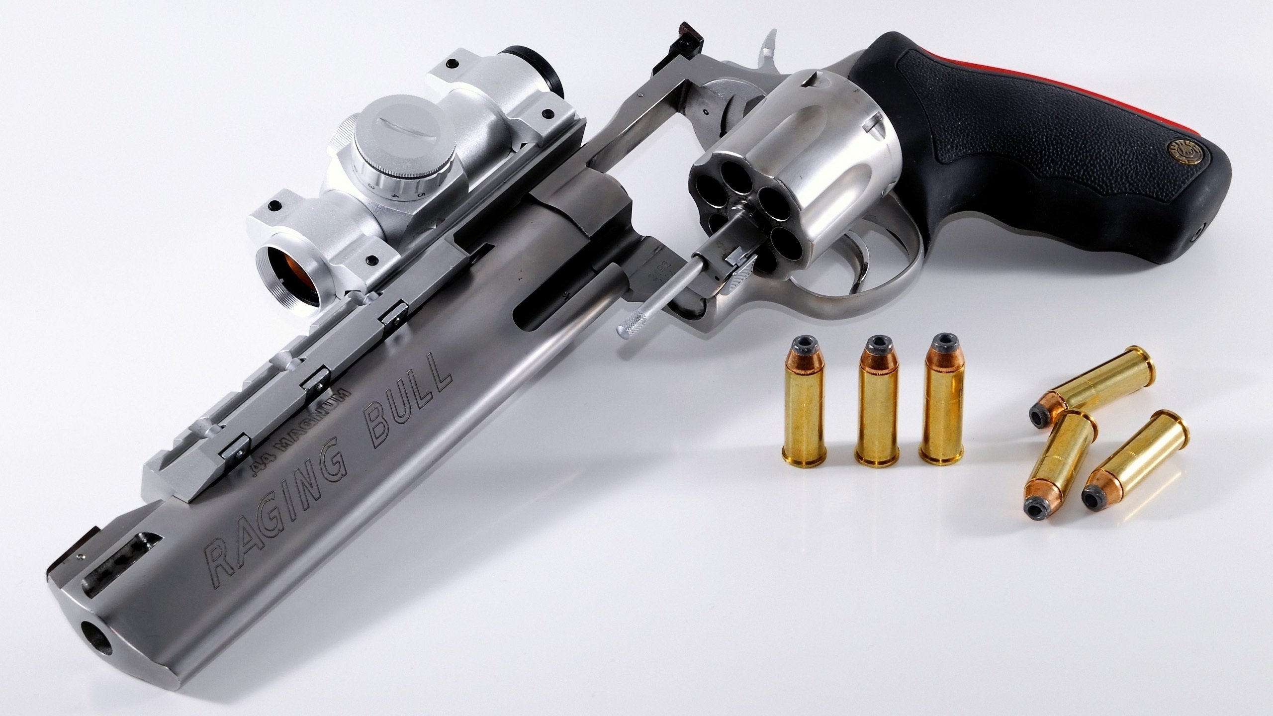 南美鏖战与欧洲爆发,同一足球之夜的两极世界